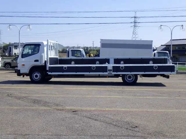 三菱 キャンター 2PG-FEDS0(2WD)の写真10