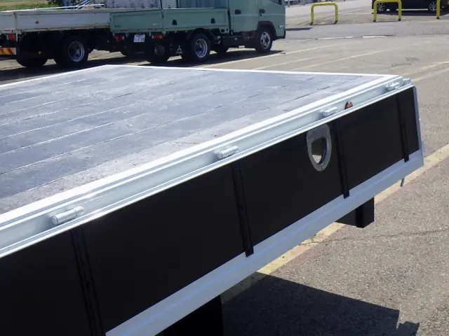 三菱 キャンター 2PG-FEDS0(2WD)の写真11