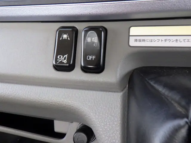 三菱 キャンター 2PG-FEDS0(2WD)の写真22