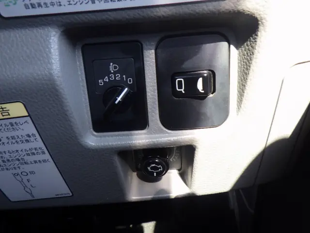 三菱 キャンター 2PG-FEDS0(2WD)の写真25