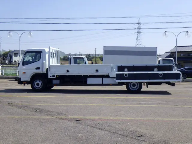 三菱 キャンター 2PG-FEDS0(2WD)の写真39