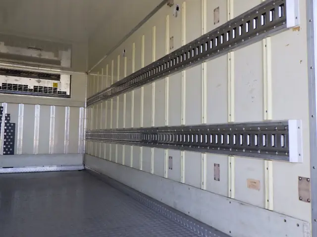 いすゞ エルフ TKG-NPR85AN(2WD)の写真10