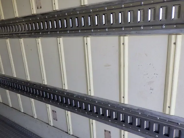 いすゞ エルフ TKG-NPR85AN(2WD)の写真14