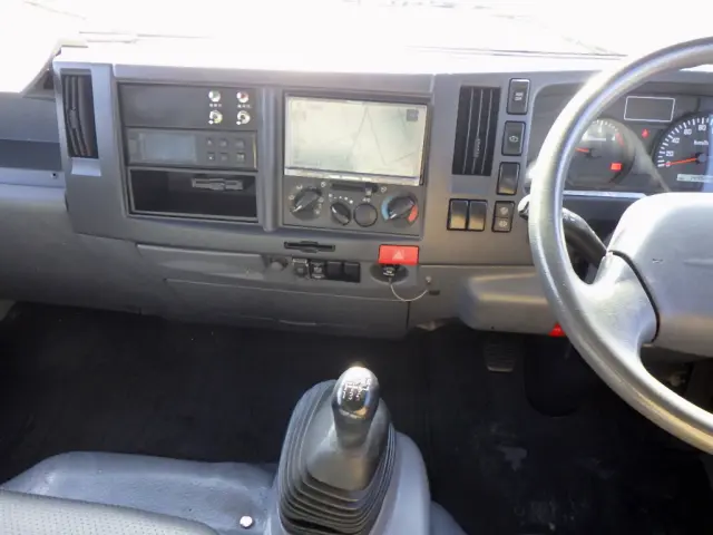 いすゞ エルフ TKG-NPR85AN(2WD)の写真17