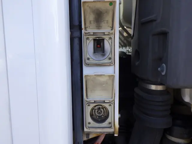 いすゞ エルフ TKG-NPR85AN(2WD)の写真48