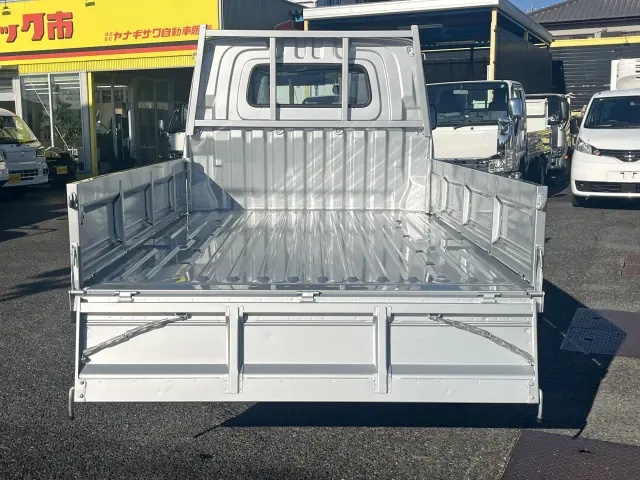 トヨタ タウンエーストラック 5BF-S403U(2WD)の写真6