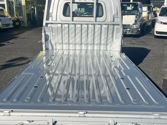 トヨタ タウンエーストラック 5BF-S403U(2WD)の写真9