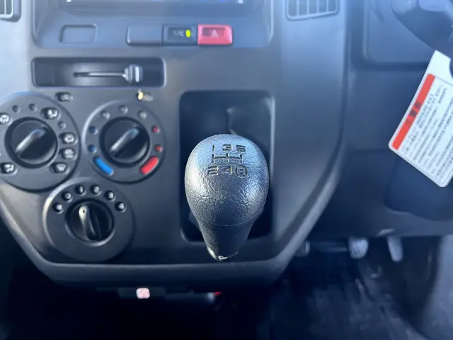 トヨタ タウンエーストラック 5BF-S403U(2WD)の写真17