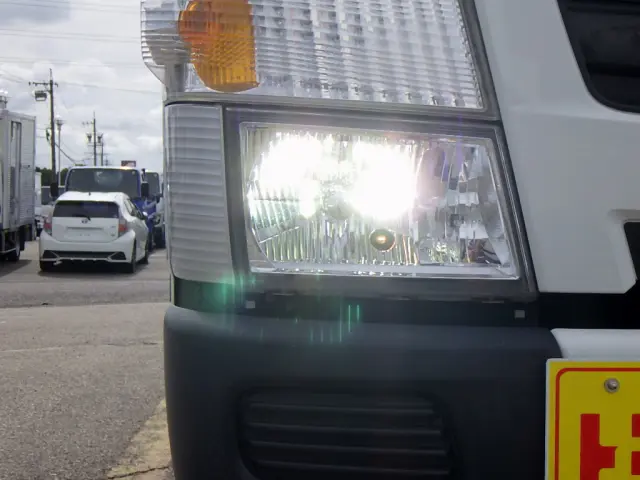 三菱 キャンター 2PG-FBA30(2WD)の写真3