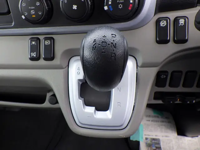 三菱 キャンター 2PG-FBA30(2WD)の写真16