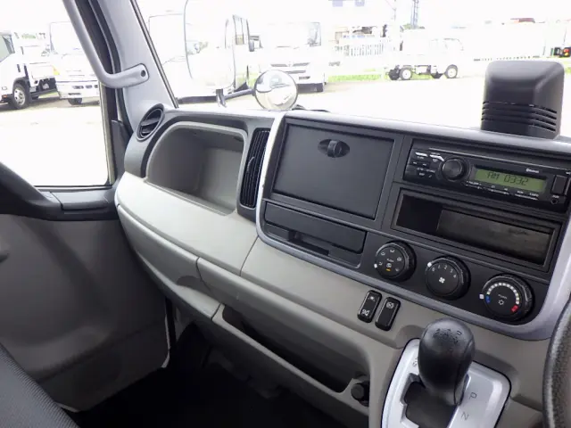 三菱 キャンター 2PG-FBA30(2WD)の写真47