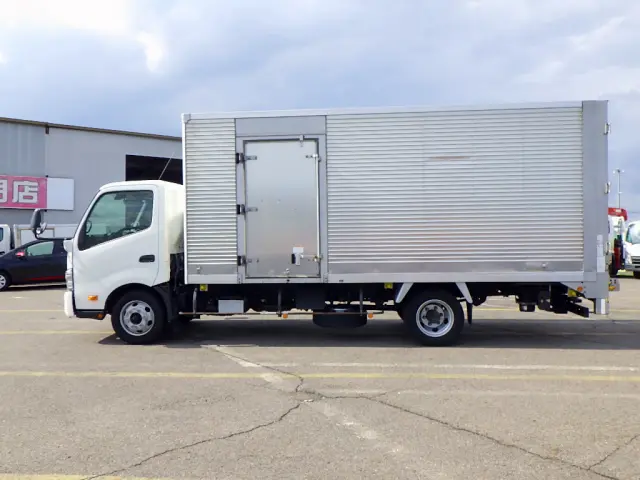 トヨタ ダイナ TPG-XZU722(2WD)の写真4