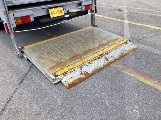 トヨタ ダイナ TPG-XZU722(2WD)の写真12