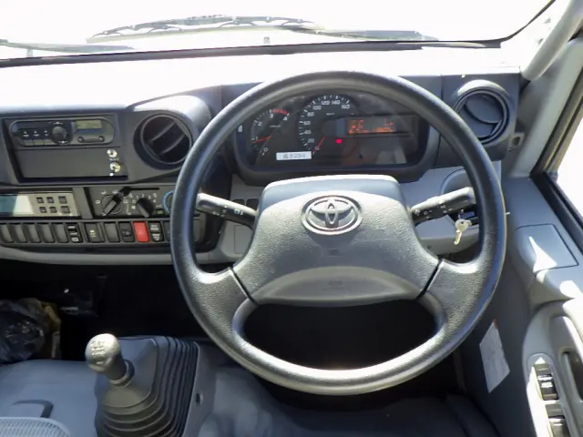トヨタ ダイナ TKG-XZU655(2WD)の写真14