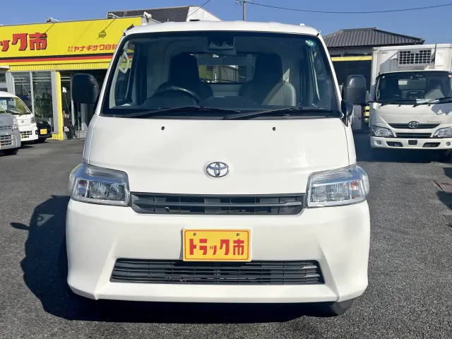 トヨタ タウンエーストラック 5BF-S403U(2WD)の写真2