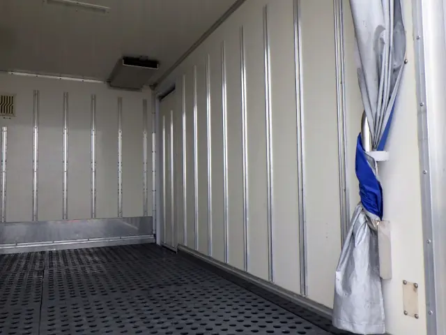 いすゞ エルフ TKG-NMS85AN(4WD)の写真10