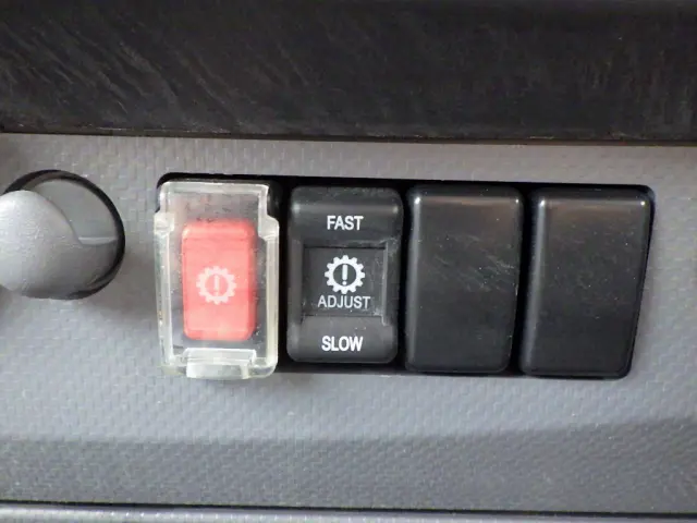 いすゞ エルフ TKG-NMS85AN(4WD)の写真19