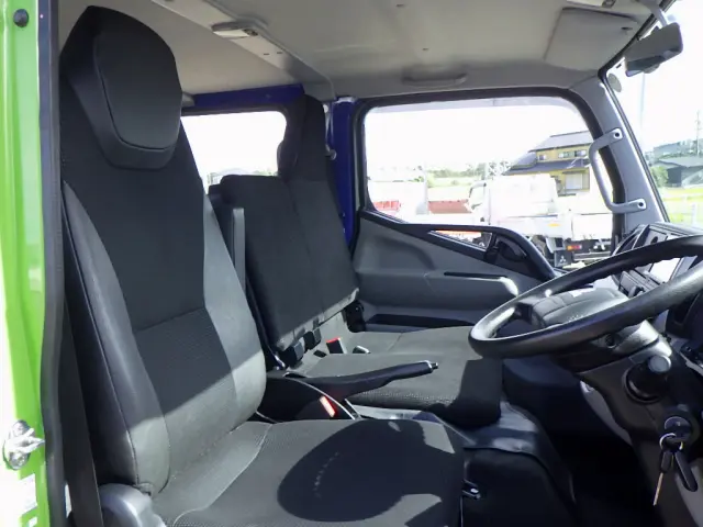 三菱 キャンター 2RG-FEA20(2WD)の写真41