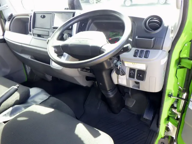 三菱 キャンター 2RG-FEA20(2WD)の写真42