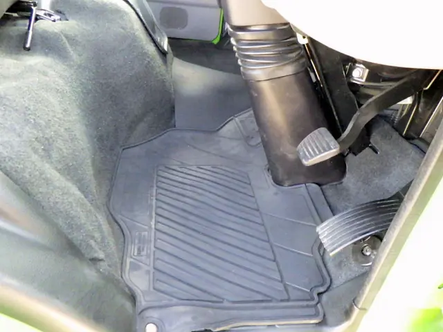 三菱 キャンター 2RG-FEA20(2WD)の写真43