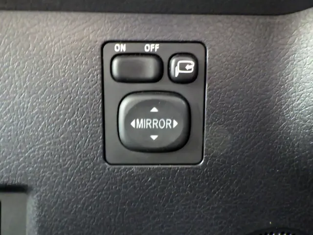 トヨタ コースター SKG-XZB70(2WD)の写真22