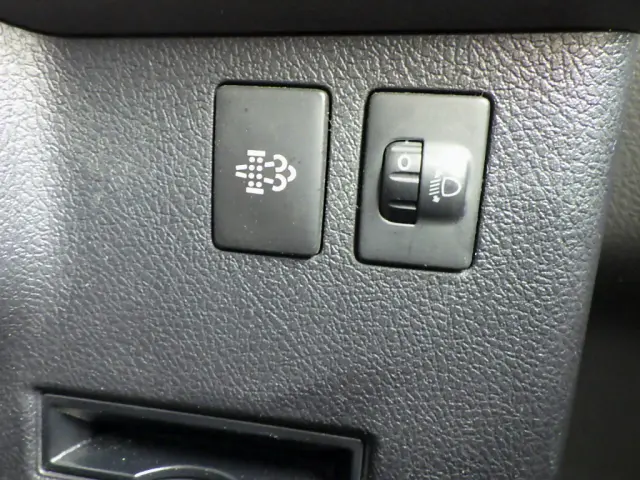 トヨタ コースター SKG-XZB70(2WD)の写真24