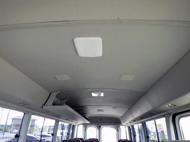 トヨタ コースター SKG-XZB70(2WD)の写真40