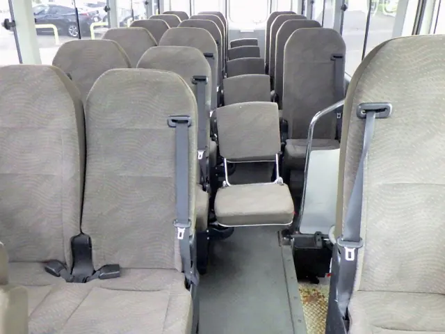 トヨタ コースター SKG-XZB70(2WD)の写真43