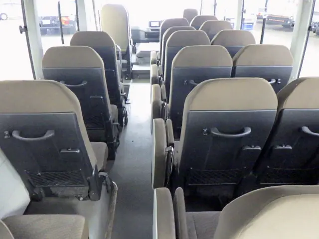 トヨタ コースター SKG-XZB70(2WD)の写真45