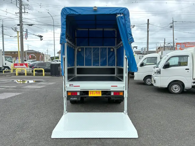三菱 キャンター 2TG-FDA00(4WD)の写真8