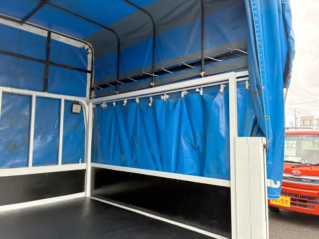 三菱 キャンター 2TG-FDA00(4WD)の写真12
