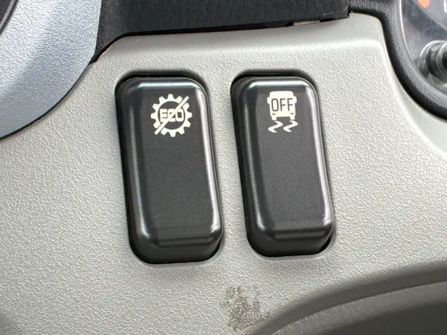 三菱 キャンター 2TG-FDA00(4WD)の写真33