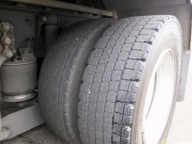 いすゞ ギガ LKG-CYY77AY(6x4)の写真28