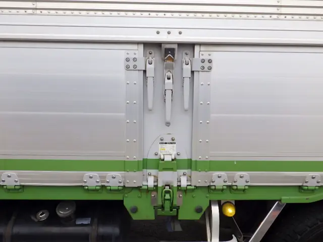 いすゞ ギガ LKG-CYY77AY(6x4)の写真40