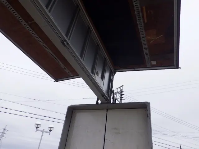 いすゞ ギガ LKG-CYY77AY(6x4)の写真43