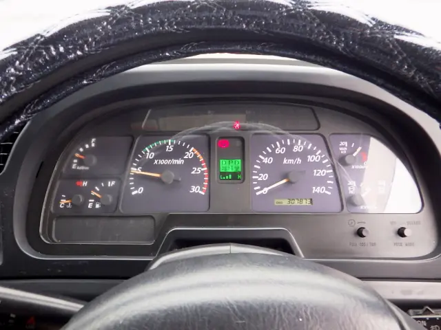 いすゞ ギガ LKG-CYY77AY(6x4)の写真49