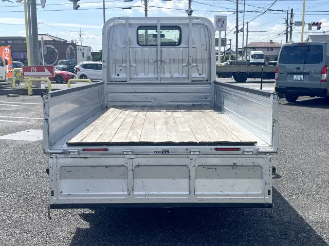 荷台内面はこんな感じ♪|トヨタ トヨエース ABF-TRY220(2WD)の写真5