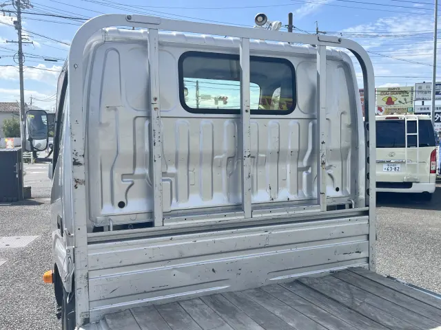 鳥居部・キャブバックにも大きな問題はありません☆|トヨタ トヨエース ABF-TRY220(2WD)の写真9
