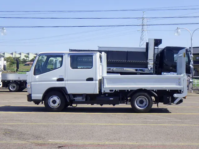 三菱 キャンター 2RG-FGA20(2WD)の写真4