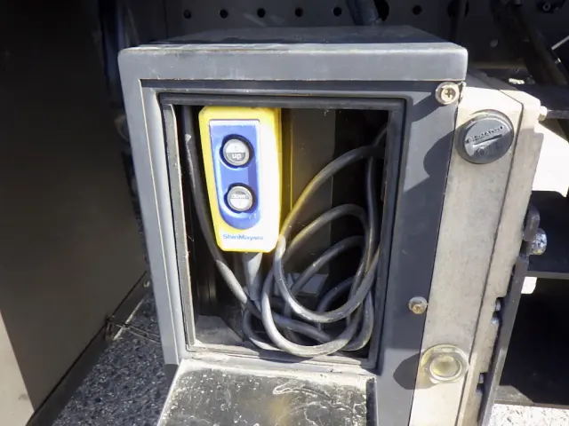 三菱 キャンター 2RG-FGA20(2WD)の写真13