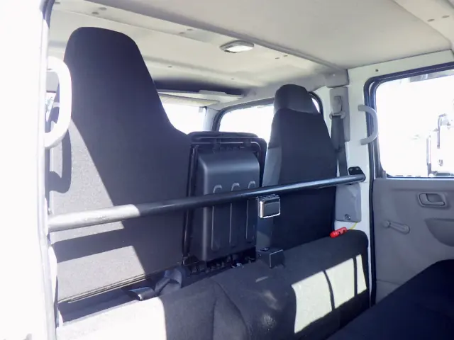 三菱 キャンター 2RG-FGA20(2WD)の写真16