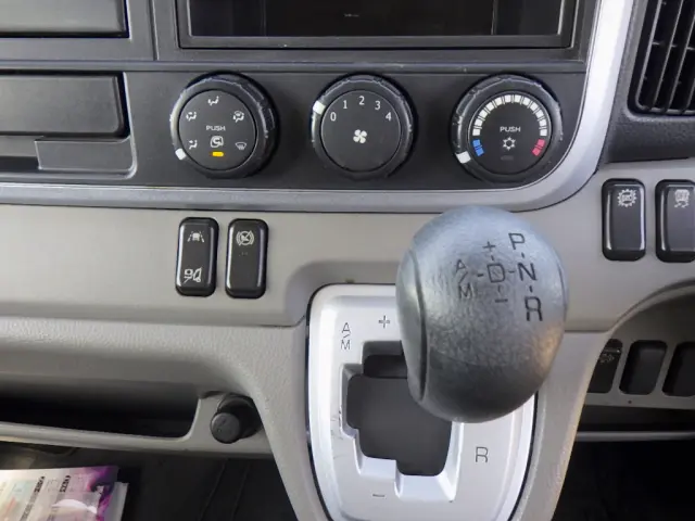 三菱 キャンター 2RG-FGA20(2WD)の写真20