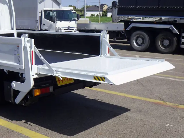 三菱 キャンター 2RG-FGA20(2WD)の写真41