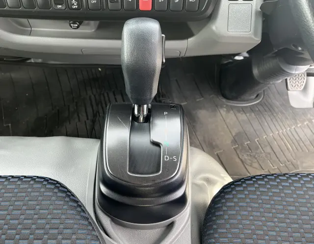 トヨタ ダイナ 2DG-GDY281(4WD)の写真17