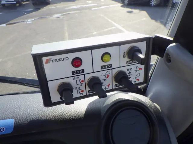 三菱 キャンター TPG-FEA50(2WD)の写真24