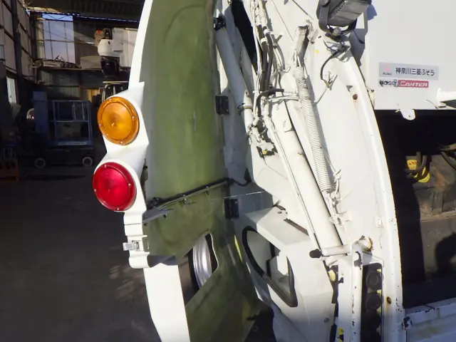 三菱 キャンター TPG-FEA50(2WD)の写真34