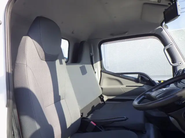 三菱 キャンター TPG-FEA50(2WD)の写真45
