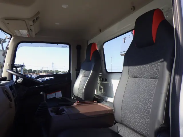 日野 レンジャー 2KG-FC2ABA(2WD)の写真13