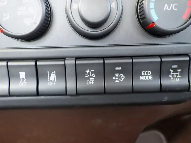 日野 レンジャー 2KG-FC2ABA(2WD)の写真22