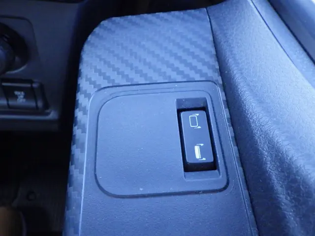 日野 レンジャー 2KG-FC2ABA(2WD)の写真25